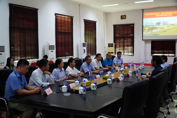 董事长一行走访尼日利亚莱基自贸区管理方.jpg 董事长一行走访尼日利亚莱基自贸区管理方.jpg