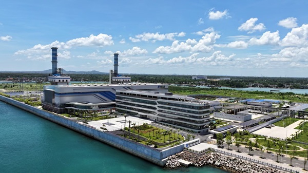 华能洋浦天然气热电联产项目(2x495MW)燃气-蒸汽联合循环新建工程.jpg 华能洋浦天然气热电联产项目(2x495MW)燃气-蒸汽联合循环新建工程.jpg